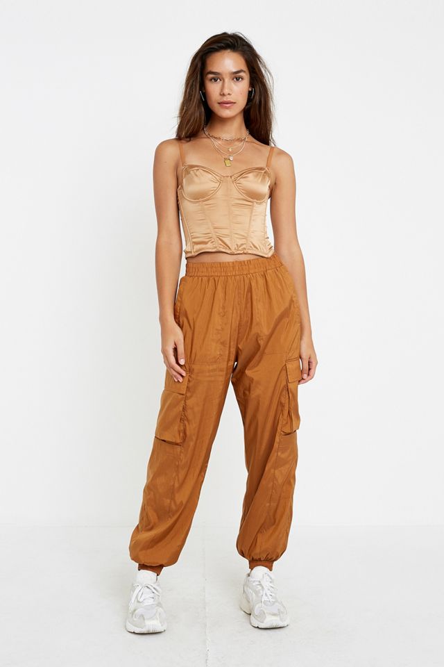 UO – Crop Top „Ayla“ im Bustier-Stil in Bronze  #2