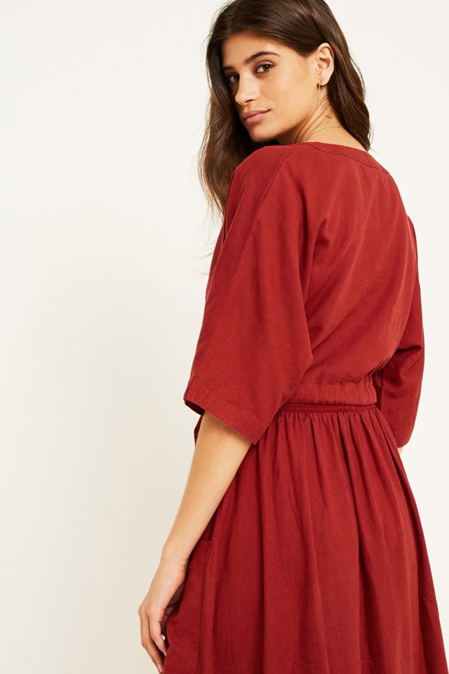 Urban Outfitters – Gekürzte Wickelbluse „Kimmy“ in Rostrot #2