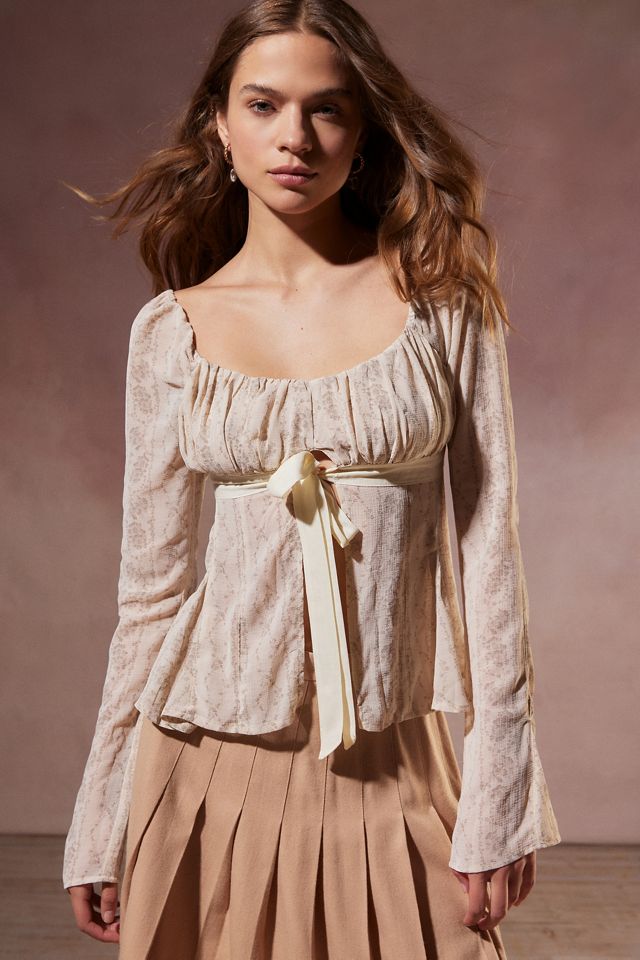 Kimchi Blue Phoebe Binden Babydoll Bluse