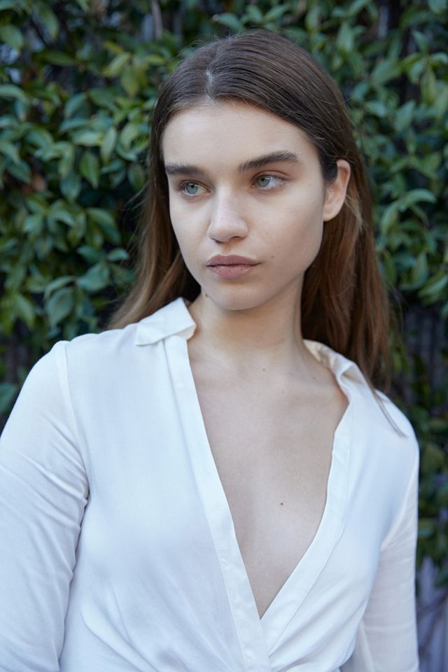 Blusa UO con cuello twist-front #4