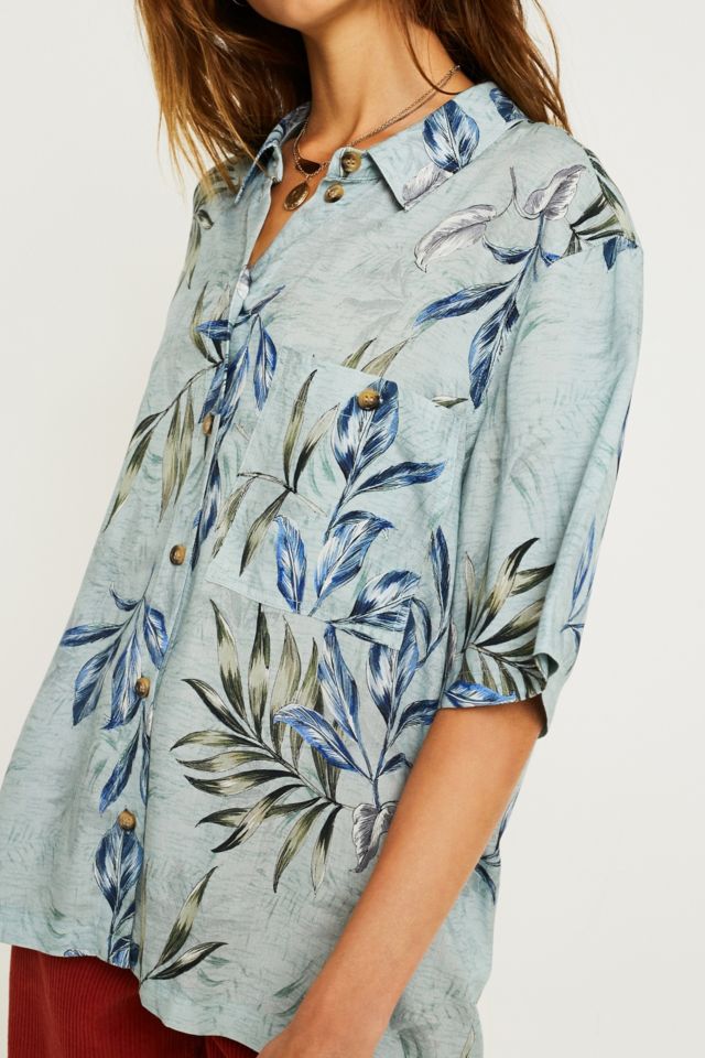 UO Blue Floral Souvenir Shirt | Urban Outfitters UK