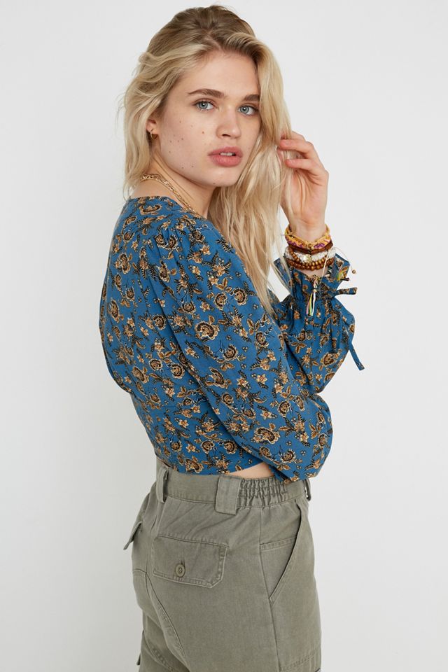 Urban Outfitters – Geblümte Bluse „Louie“ in Blau #3