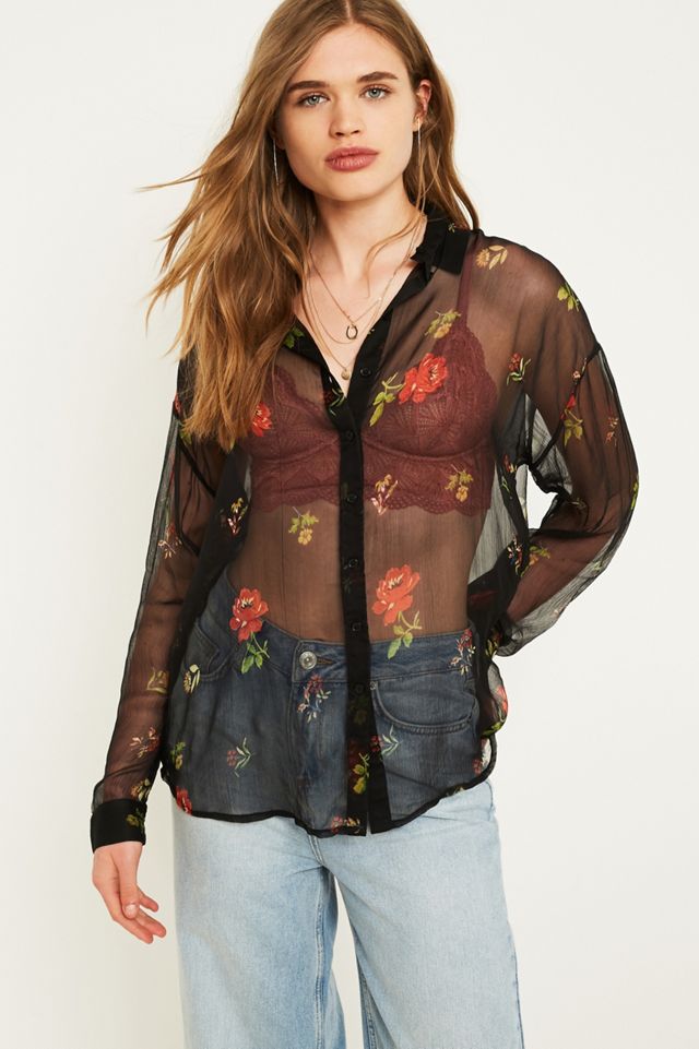 UO - Chemise transparente boutonnée à fleurs #3