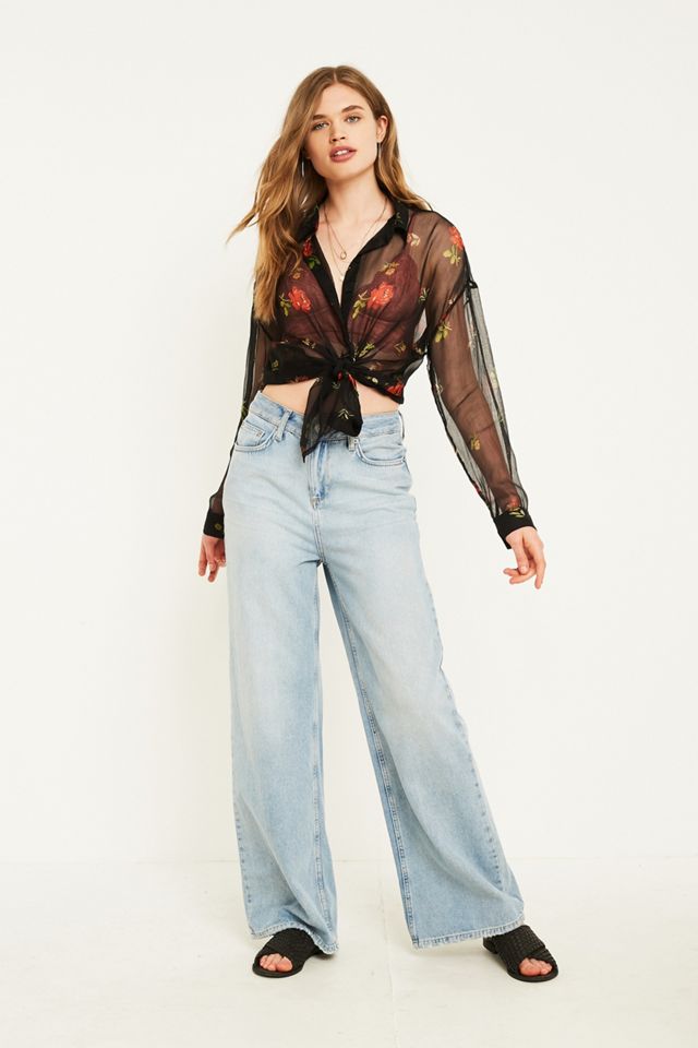 UO - Chemise transparente boutonnée à fleurs #4