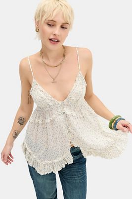 Jaded London Red Mercer Shredded Knit Jumper | Urban Outfitters UK