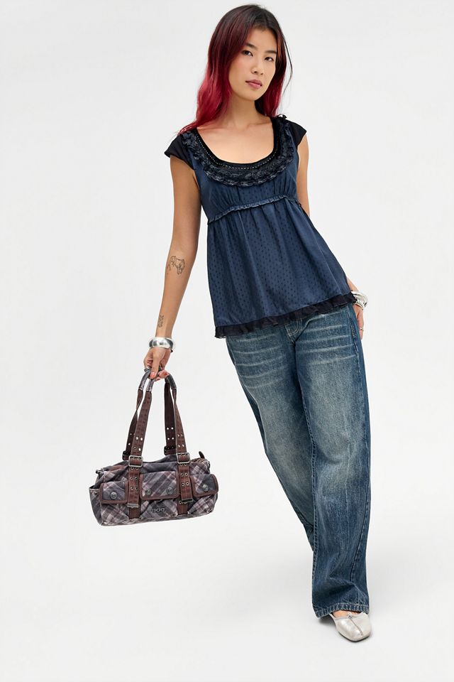 Kimchi Blue Marineblaue Evelyn Babydoll-Bluse #1