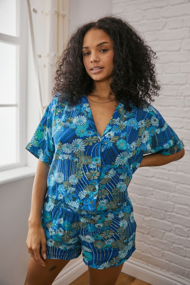 UO Gracie Blue Floral Print Shirt | Urban Outfitters UK