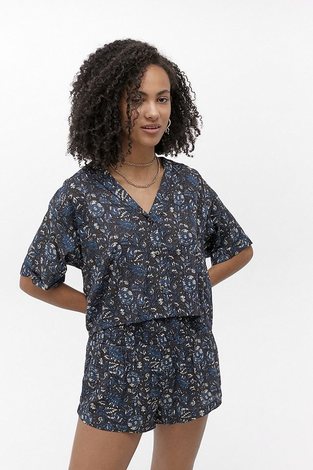 UO Gracie Blue Crinkle Button-Through Shirt | Urban Outfitters UK