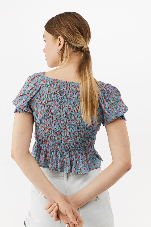 Urban Outfitters – Gesmokte Bluse „Izzy‟ mit Rosenknospen und Puffärmel #3