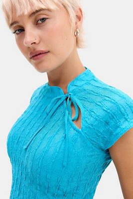 Silence + Noise Aysha Textured Keyhole Top