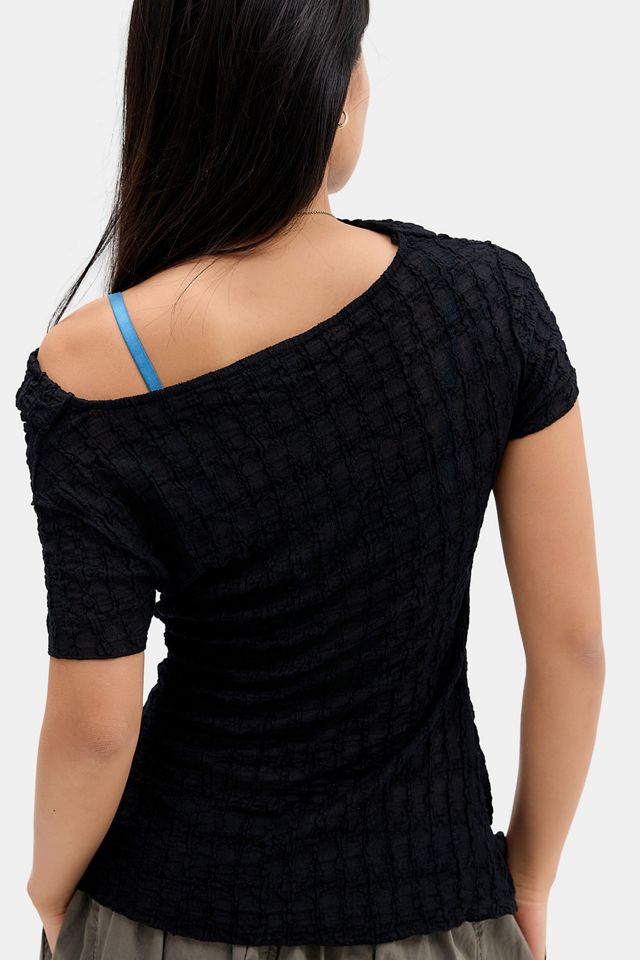 Silence + Noise Blouse asymétrique Rubie à col bénitier avec boutons #4
