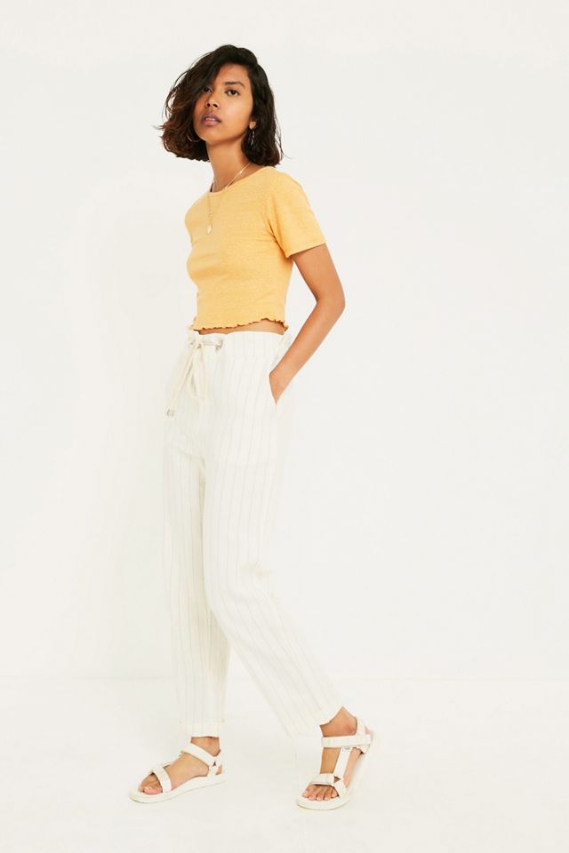 Urban Outfitters – Crop Top mit gewellten Abschlüssen #4