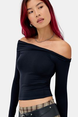 UO All Nighter Seamless Long Sleeve Top
