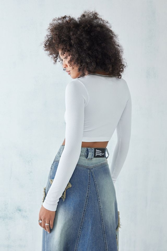 UO Go For Gold Notched Long-Sleeved Crop Top #3