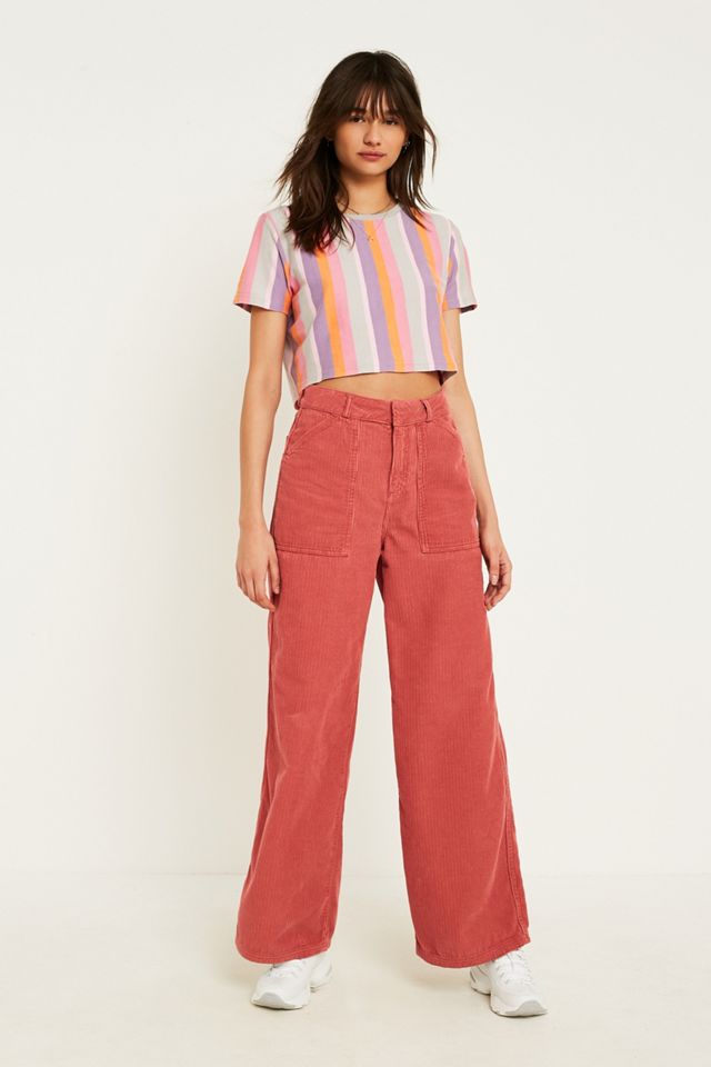Urban Outfitters – Kurzes T-Shirt mit vertikalen Regenbogenstreifen #2