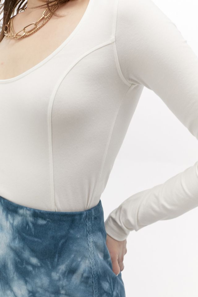 UO - Haut à encolure dégagée et coutures apparentes #3