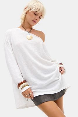 T-shirt con spalle scoperte BDG Kurt