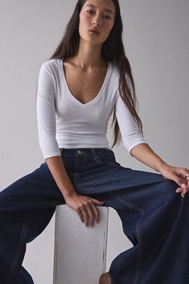 T-shirt UO Spill The Tee col en V manches 3/4
