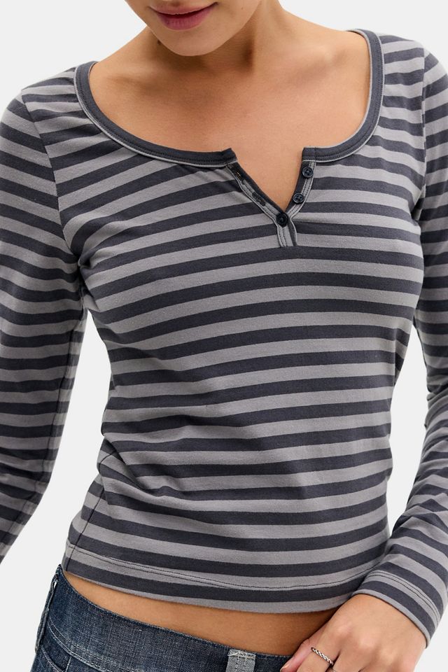 UO Ayla Notched Long Sleeve T-Shirt #2