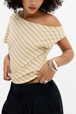 UO Olivia Off-Shoulder T-Shirt