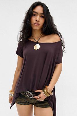 UO Hanky Hem Off-Shoulder T-Shirt