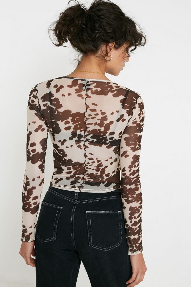 Urban Outfitters – Oberteil aus Netzgewebe mit Kuhmuster und leicht gekräuseltem Saum #2