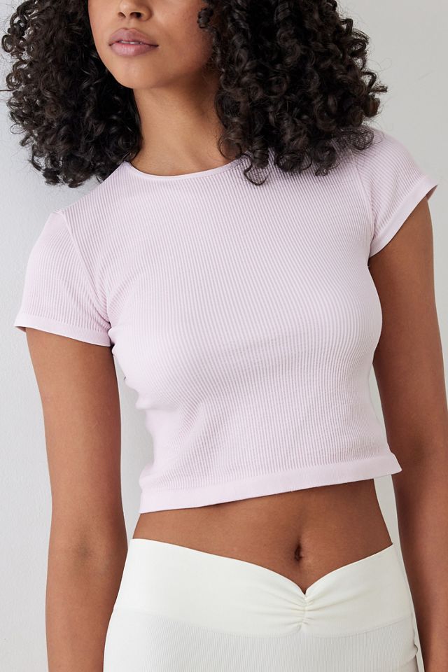Out From Under - T-shirt court extensible sans coutures de tous les jours  #1