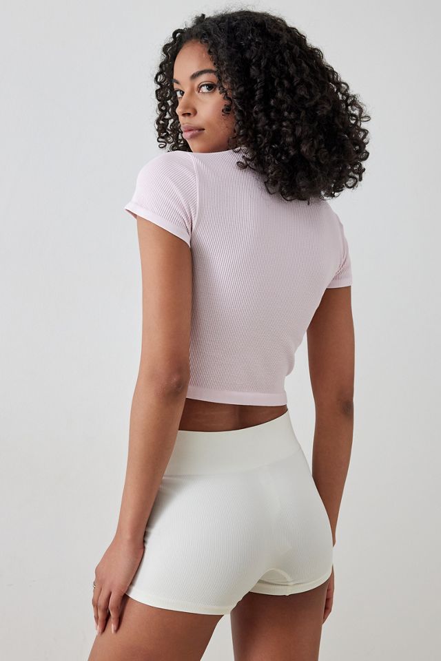 Out From Under - T-shirt court extensible sans coutures de tous les jours  #2
