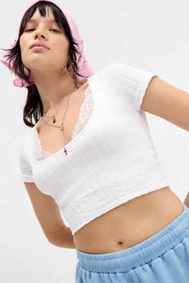 Out From Under Tahlia Seamless Lace Short Sleeve Top - White 2XS/XS at Urban Outfitters