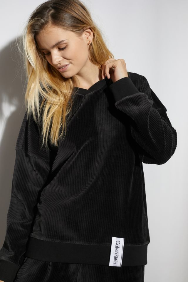 Urban outfitters velvet calvin klein clearance