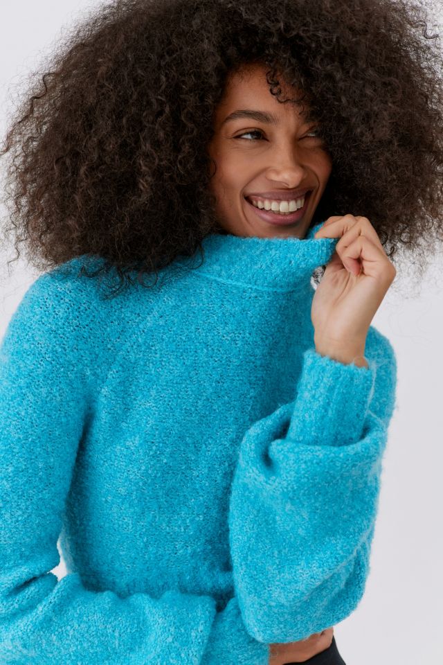 UO Avril Cropped Mock Neck Jumper | Urban Outfitters UK
