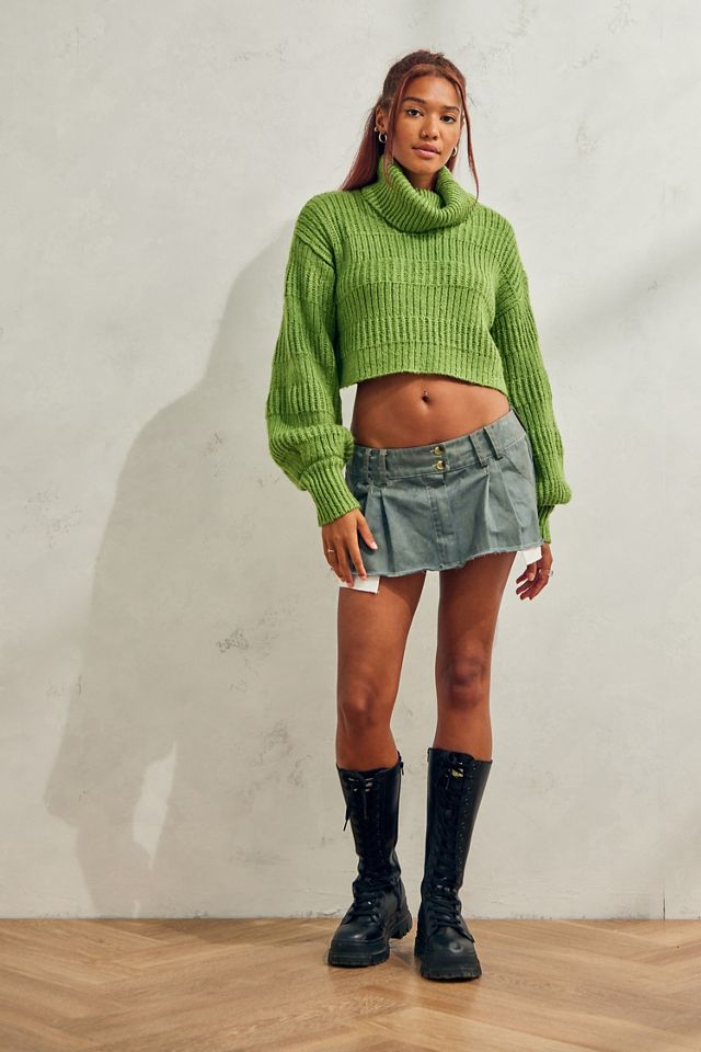 Pull court en maille à col roulé UO #1