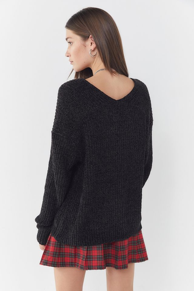 UO Whitney Plush V-Neck Jumper #2