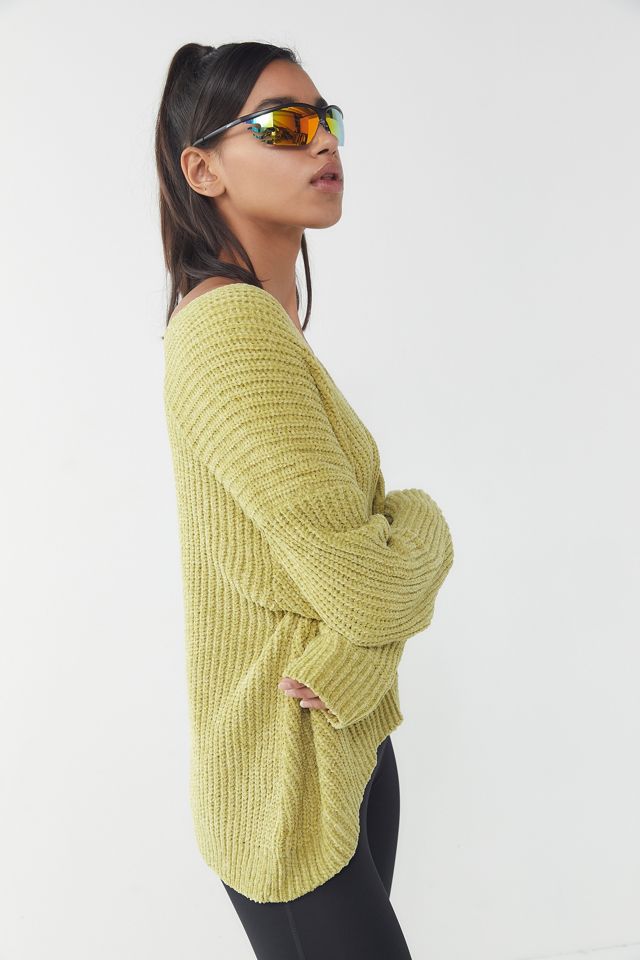 UO Whitney Plush V-Neck Jumper #3