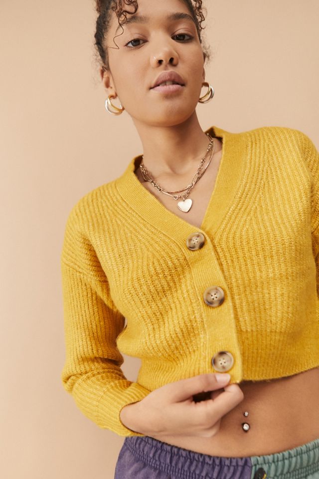 UO – Flauschiger Cardigan aus Feinstrick  #1