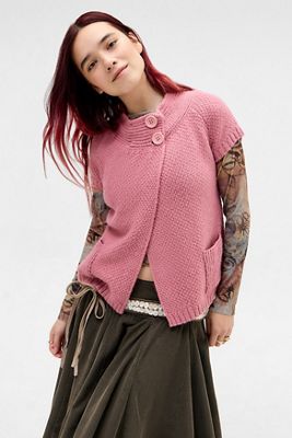 Jaded London Red Mercer Shredded Knit Jumper | Urban Outfitters UK