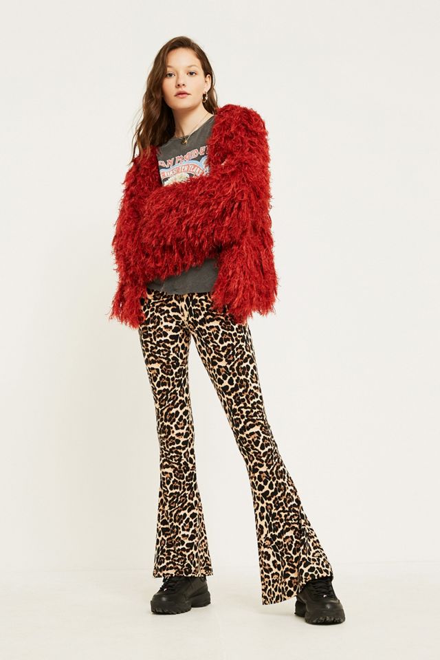 Urban Outfitters – Extrem flauschiger Cardigan im Festivalstyle #4