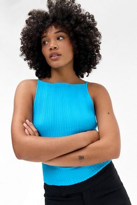 UO Textured Knit Vest