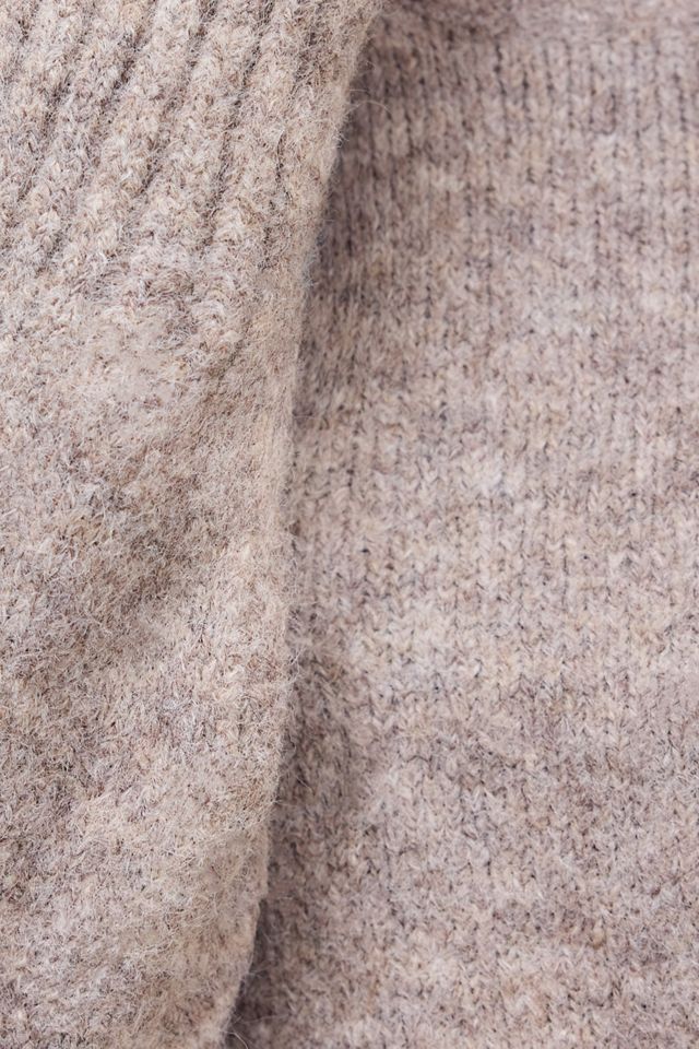 UO Oslo Jumper #4