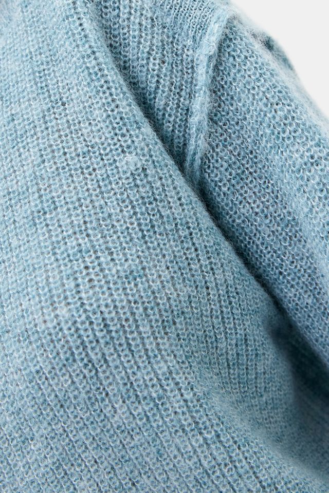 UO Lala Schlitz Pullover #3