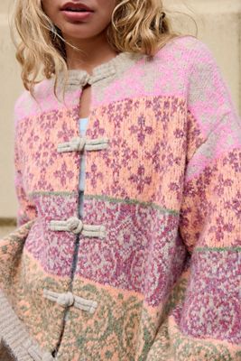 Kimchi Blue Frogging-Strickjacke