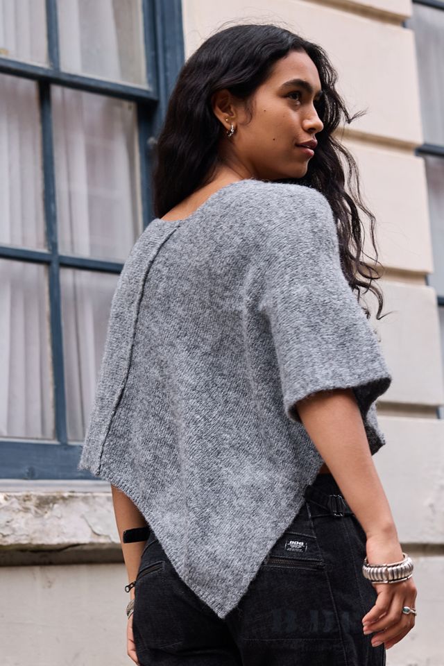 Poncho tricoté UO Biffy #3
