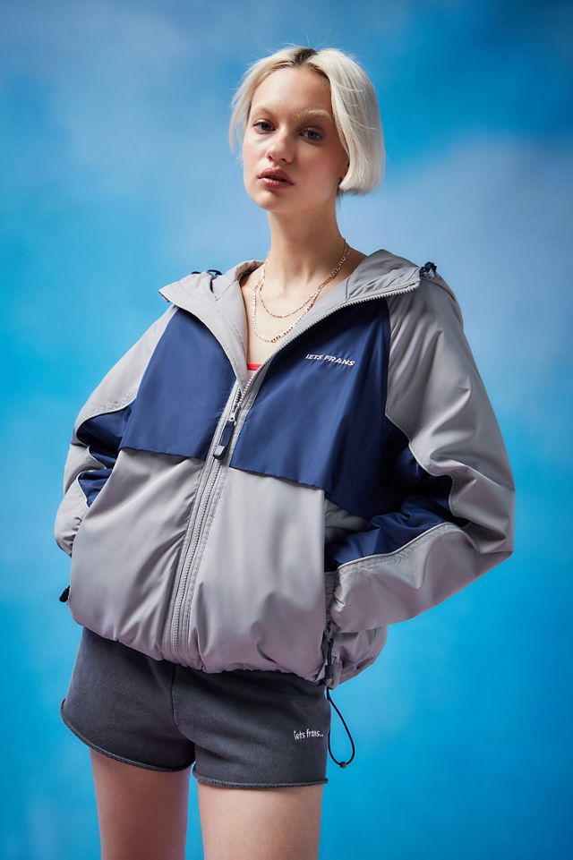 iets frans… - Veste de pluie à capuche et empiècements contrastants bleu marine #2