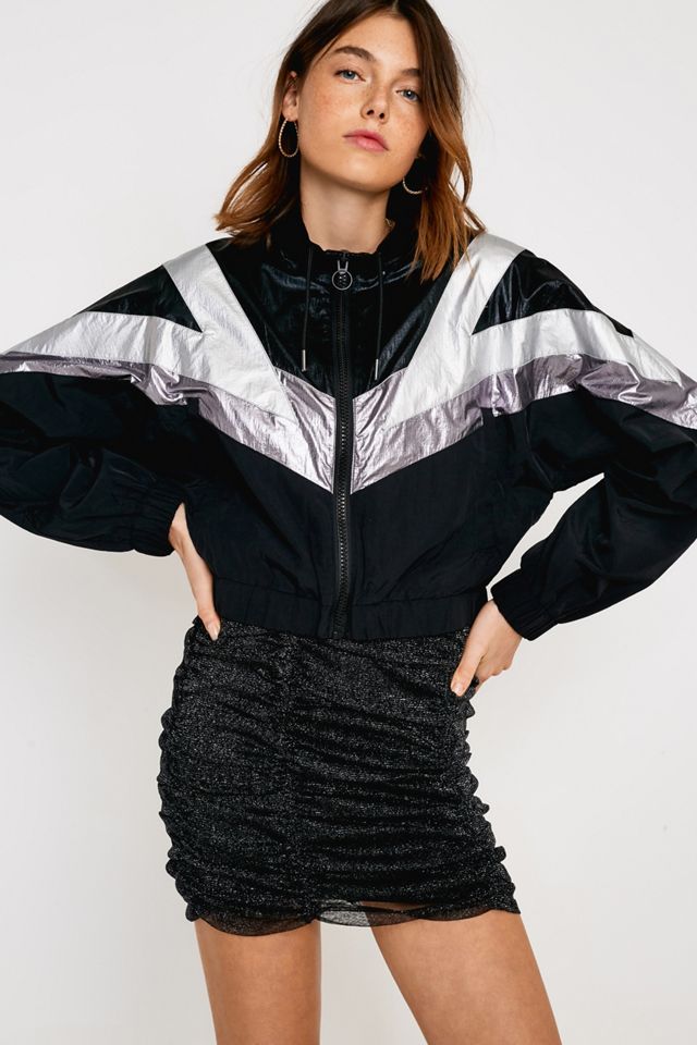 UO - Veste droite métallisée noire #1