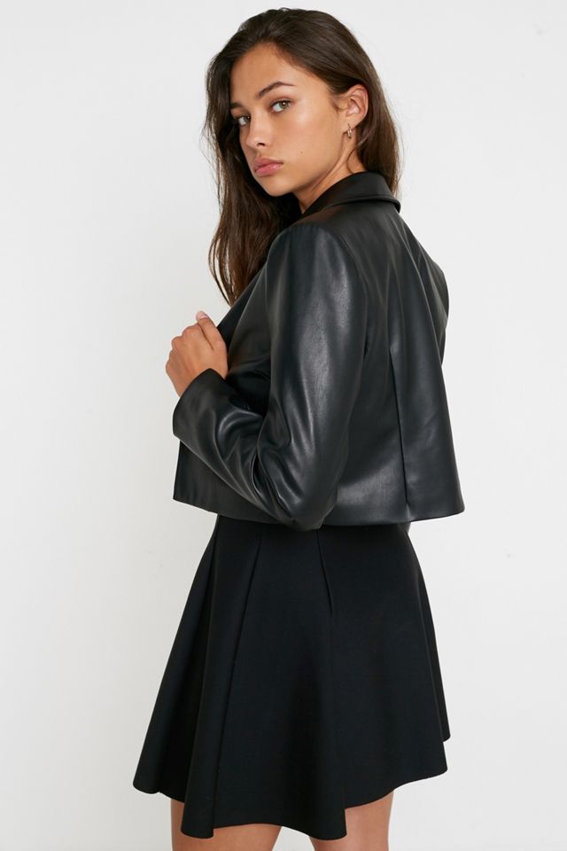 Urban Outfitters – Kurzer Blazer aus Kunstleder #3