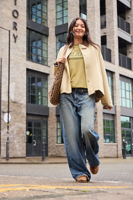 Trench-coat court Hazel en taille: Small - BDG - Modalova