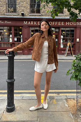 Veste en daim à boutons UO Peter par en taille: XS - Urban Outfitters - Modalova