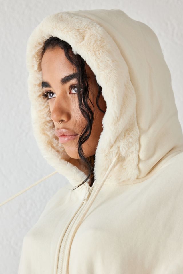 Faux fur hoodie outlet mens urban outfitters