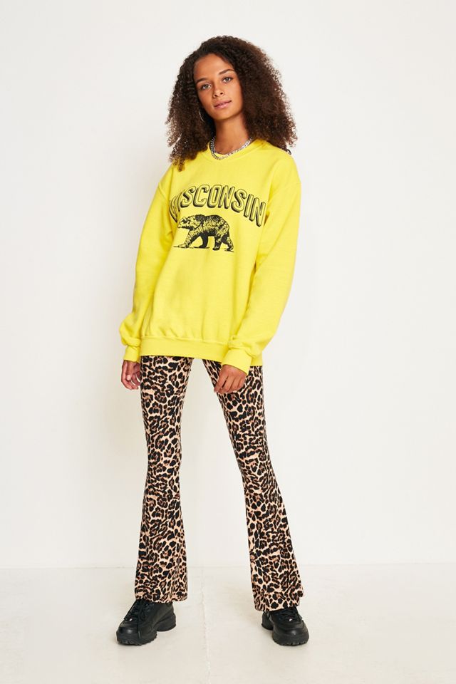 Urban Outfitters – Sweatshirt „Wisconsin“ in knalligem Gelb #2