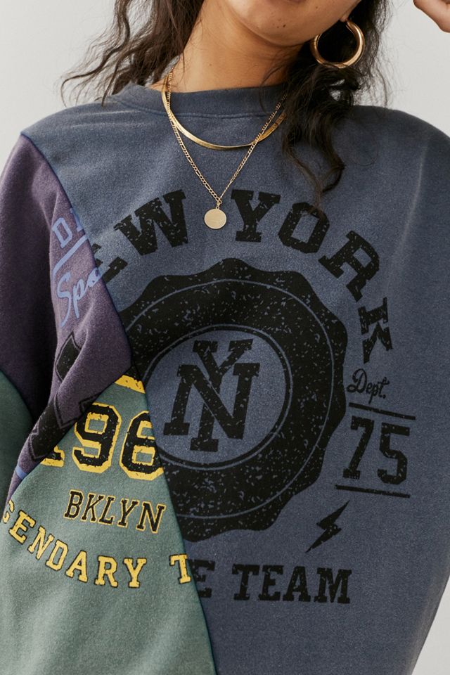 UO – College-Sweatshirt im Patchwork-Stil #1